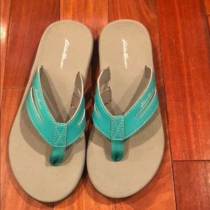 bauer flip flops